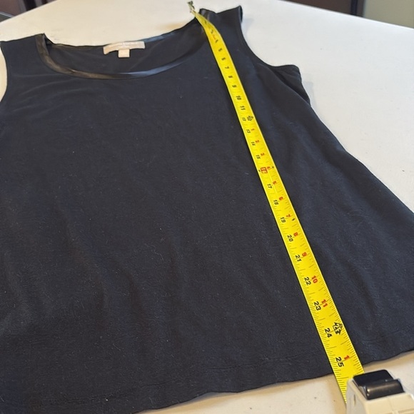 Banana Republic- Women's Black Sleeveless Top.  Luxe touch. Size large - Picture 7 of 8